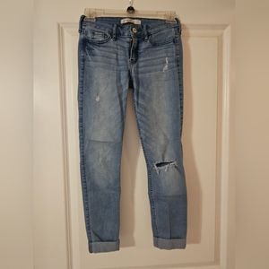 Hollister Destroyed Cropped Jeans, 00R